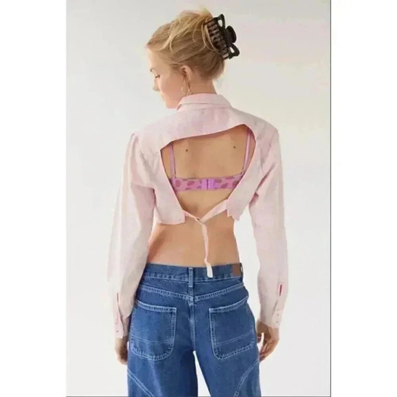 NWT Urban Outfitters Women's Pink BDG Davidson Cutout Button Down Cropped Top M - Picture 3 of 8